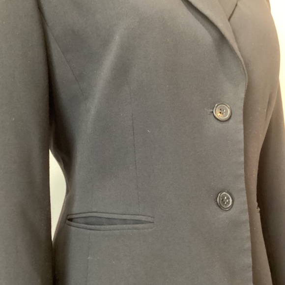 Tahari Petite Suit Separates - 4 Piece Set - Jacket, Pants, 2 Skirts - Picture 3 of 15